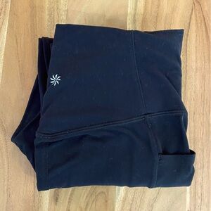 Athleta Salutation Stash Pocket II 7/8 Leggings in Black